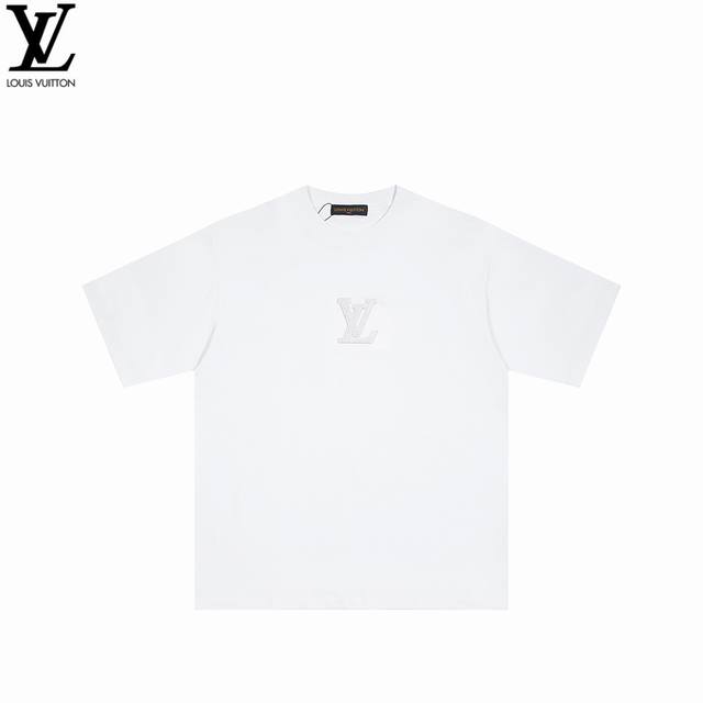 Louis Vuitton 路易威登 25Ss 万针立体绣短袖 采用280克36支活性环保面料，同缸定织定染原版同色螺纹，万针毛巾绣工艺，全套定制辅料，内里包边