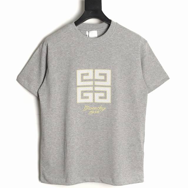 Givenchy 纪梵希 25Ss 网格贴布短袖T恤 定制 克全棉双纱硬挺面料 布面干净 布纹清晰 手感非常细腻扎实 更加力挺 舒适透气不易变形不易褶皱 1×1