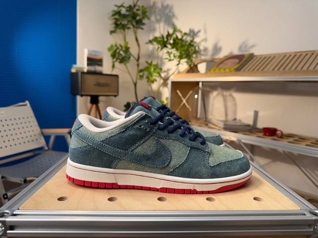 特价 Nike Dunk Low 头层 尺码：36 36.5 37.5 38 38.5 39 40 40.5 41 42 42.5 43 44 44.5 45