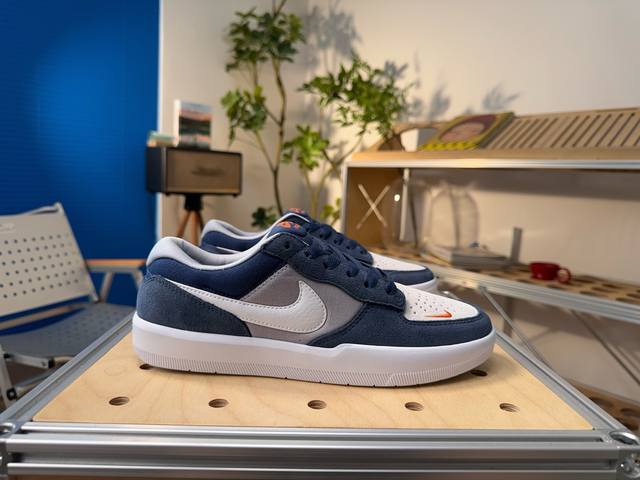 高品质 Nike Sb Force 58 低帮休闲板鞋 尺码：36 36.5 37.5 38 38.5 3 40 40.5 41 42 42.5 43 44 4