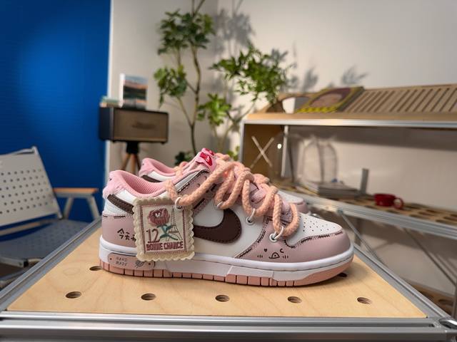 定制球鞋 Nike Dunk Low 头层 尺码：35.5 36 36.5 37.5 38 38.5 39 40 40.5 41