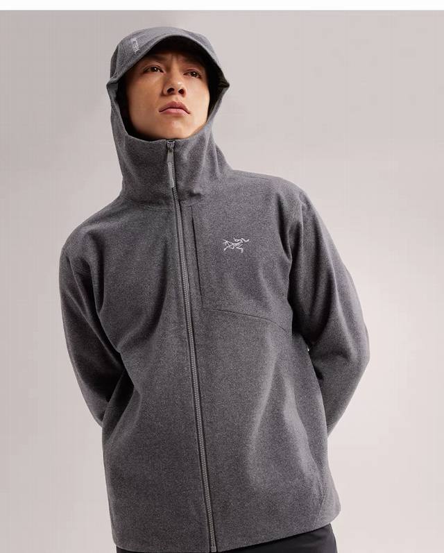 印花版本反光 始祖鸟 Arc‘Teryx Gamasl男子秋冬防风连帽拉链衫羊毛软壳反光印花Logo外套 颜色:黑色 灰色 尺码:M-4Xl 图九尺码表 此款羊