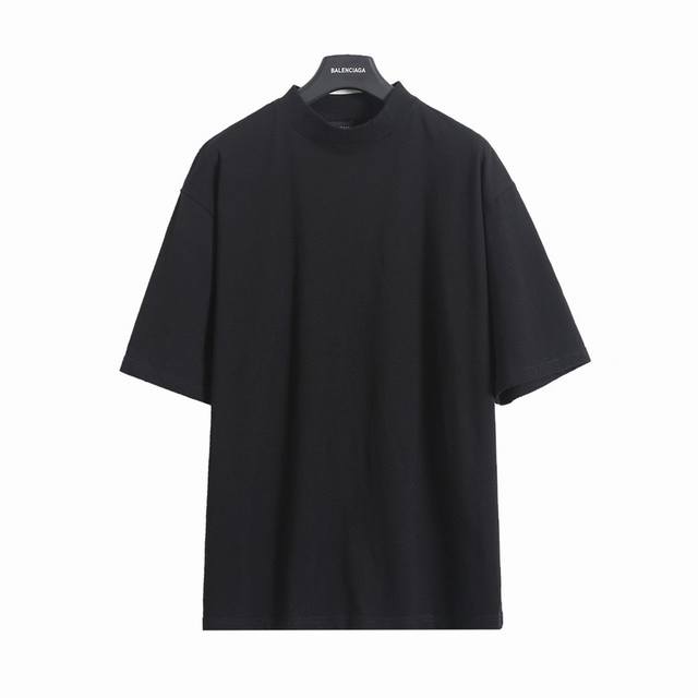 巴黎世家 Blcg 25Ss 烫钻签名字母水洗短袖T恤 轻奢主义 男女日常通勤穿搭必备单品 正确版本 欢迎对比 详细特征 280克 % 纯棉双纱汗布面料 同缸定