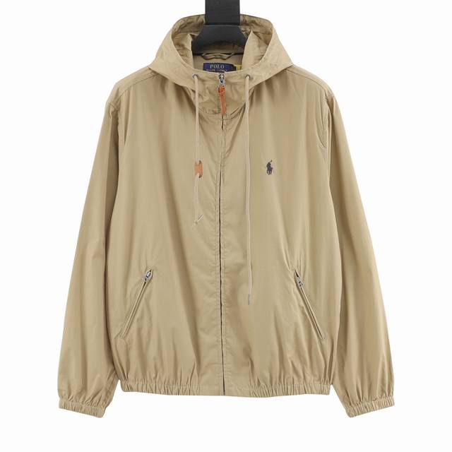 Ralph Lauren 拉夫劳伦 24Fw X02小马标薄款连帽外套 经典的版型设计 复古设计外套 胸前小马标刺绣标志 弹性袖口松紧带 下摆领拉链防风设计 休