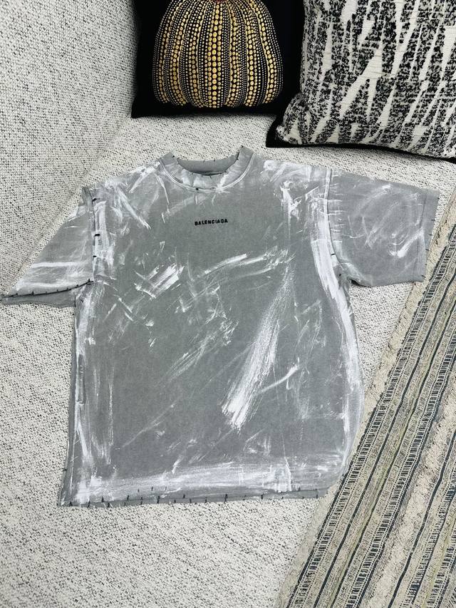 顶级最高版本 尺码偏大 B家 巴黎世家 Balenciaga 经典做旧脏脏重工艺印花圆领半袖T恤短袖 男女同款 情侣款 宽松版型 最高版本 原版面料 高版本 高