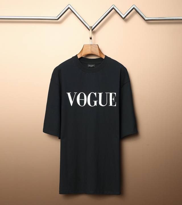 顶级最高版本 尺码偏大 B家 巴黎世家 Balenciaga 经典Vogue重工艺印花圆领半袖T恤短袖 男女同款 情侣款 宽松版型 最高版本 原版面料 高版本