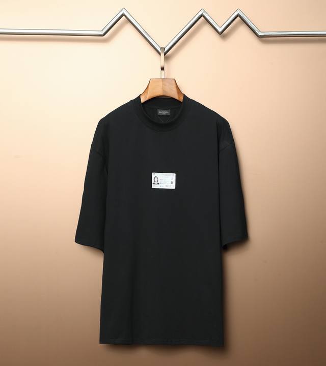 顶级最高版本 尺码偏大 B家 巴黎世家 Balenciaga 经典身份信息重工艺印花圆领半袖T恤短袖 男女同款 情侣款 宽松版型 最高版本 原版面料 高版本 高