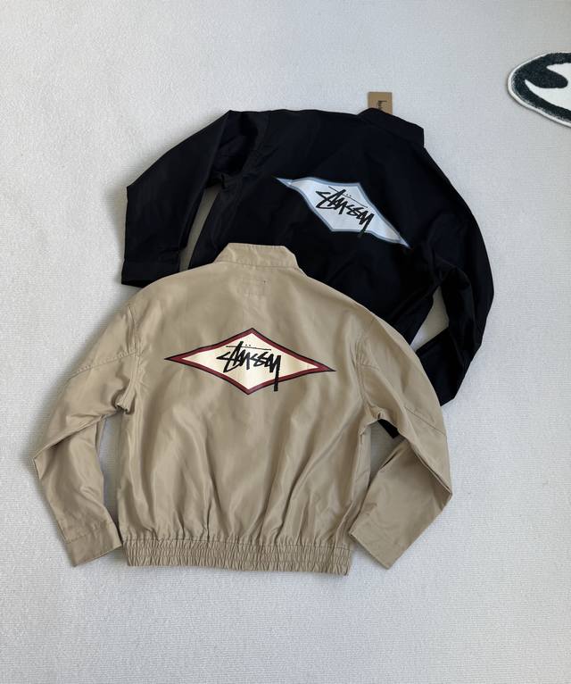 潮流早秋单品 Stussy 斯图西 Ss25 Surf Team Harrington Jacket拉链翻盖字母印花 美式哈灵顿复古夹克外套 男女同款 简约品质