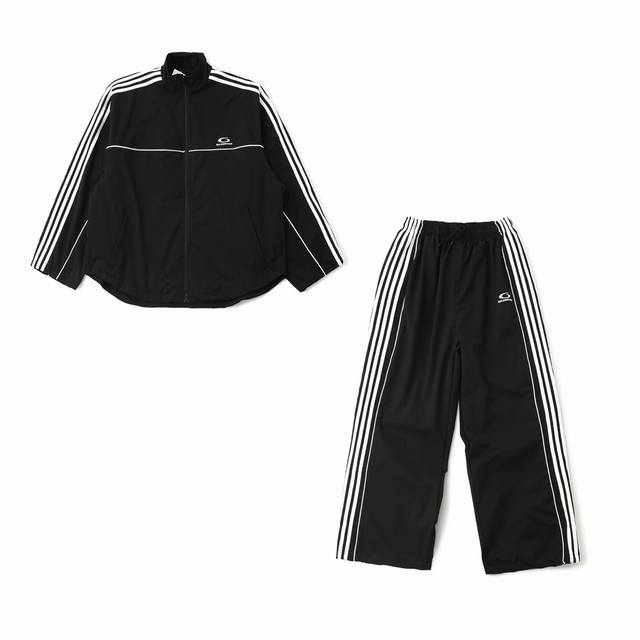 Balenciaga 巴黎世家 25Fw Tracksuit 五道杠 环形刺绣运动休闲长裤套装 宽松版型 轻奢主义 男女日常通勤穿搭必备单品 定制消光塔丝隆面料