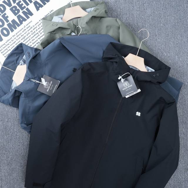 可隆 Kolon Sport 秋款户外休闲外套25Ss新品 防风水透气轻量硬壳冲锋衣 男女同款 柜款夹克 新款在售3900+ 高品质 ，科技面料 防风防水 ，轻