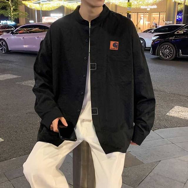 上新 Carhartt 卡哈特春秋韩版情侣款仿棉麻立领排扣长袖衬衣衬衫。 简单大方显瘦遮肉 简约的穿衣 气质的展现 做工缝线平整,宽松显瘦舒适透气 容易洗涤快洗