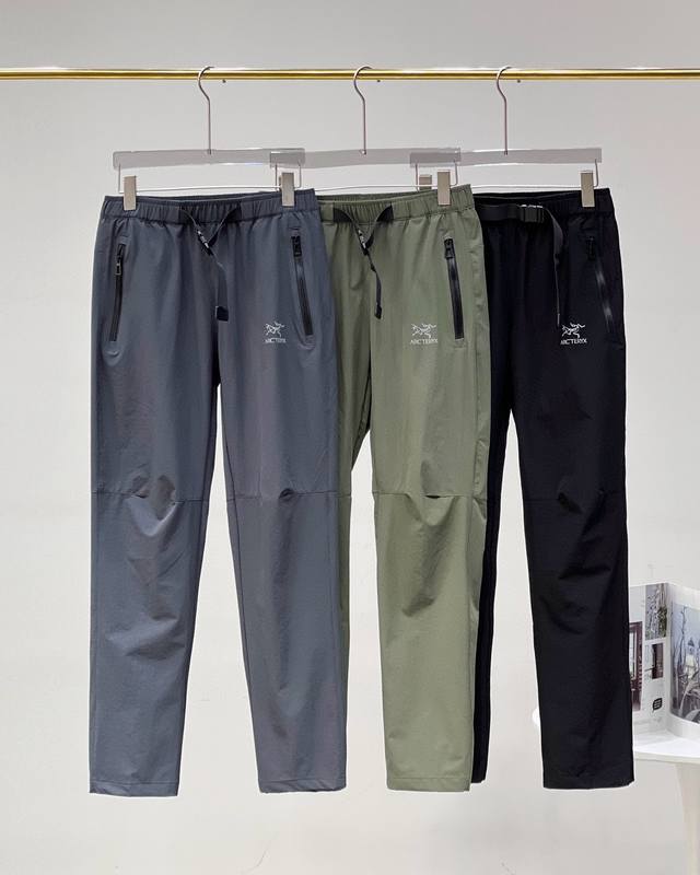 始祖鸟 Arc'teryx 春秋机能户外时尚运动登山布弹力速干休闲工装冲锋裤 始祖鸟立体工装裤重工打造，版型超正，男女同款。情侣款本期重点推荐！爆款小红书抖音热
