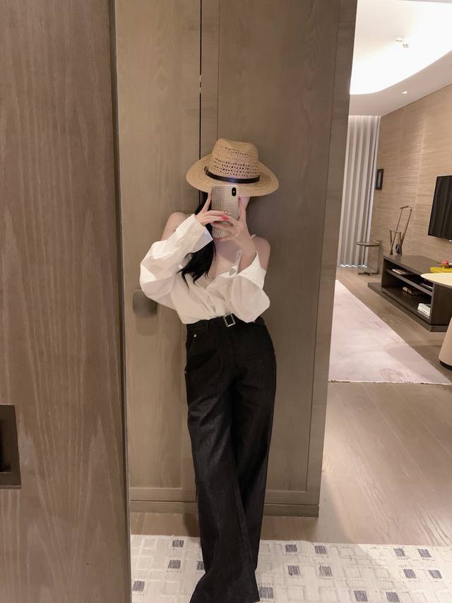 Ysl 圣罗兰Ysl杨树林订制金属Logo定制烫银牛仔直筒长裤～～版型上身超级显瘦 尺码 Sml 图末