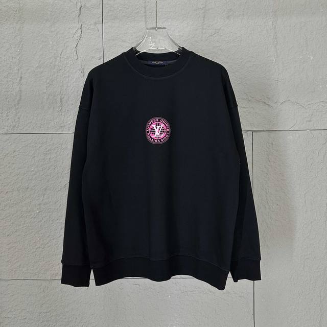 Lv 路易*2025早秋冬新款 经典大V字母立体厚板硅胶工艺+印花设计 定制毛圈面料 长袖卫衣 男女同款 尺码： S 90- 斤 M - 斤 L -165斤 X