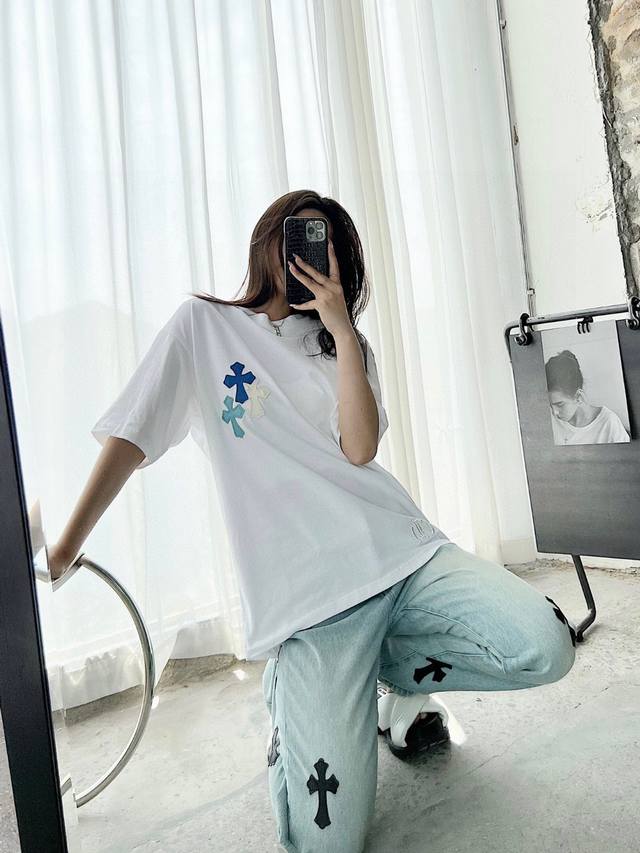 特价供 码齐货足一百多件 Chrome Hearts Ch克罗心大十字架梵文铆钉真皮刺绣T恤短袖 原版复刻 顶级品质 上身效果十足 火爆全网 各平台断货 Chr