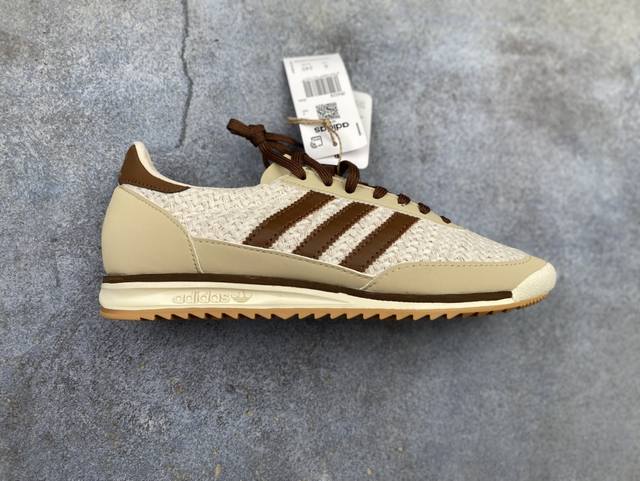 公司级Adidas Sl 72 Og 阿迪达斯 三叶草复古休闲跑步鞋休闲运动鞋 货号:Jr4229 尺码:36 36.5 37 38 38.5 39 40 40