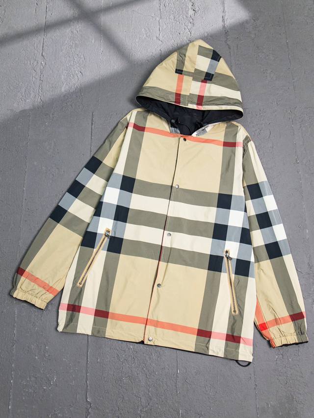 顶级版本 巴宝莉 Burberry Bbr 25Ss 大格纹双面穿格子夹克外套 正确版本 再生聚酯纤维纱线制成的Vintage复古格纹面料 反面采用纯色Econ
