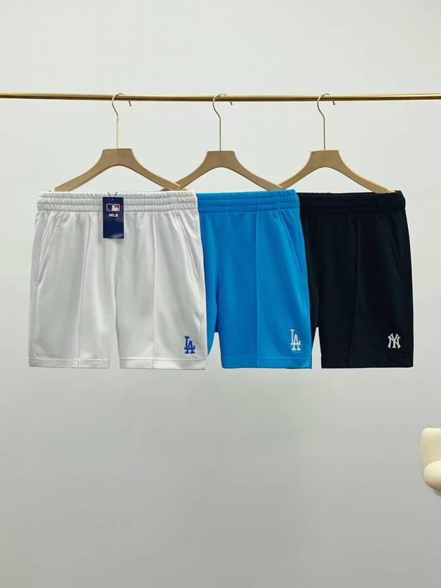 上新 男女夏季新款洛杉矶道奇队纯色刺绣松紧腰时尚运动休闲短裤 纯棉毛圈面料，舒适透气上手柔软，排汗性强，厚度适中，不易走走样不易变形，贴肤穿完美无压力。 颜色：