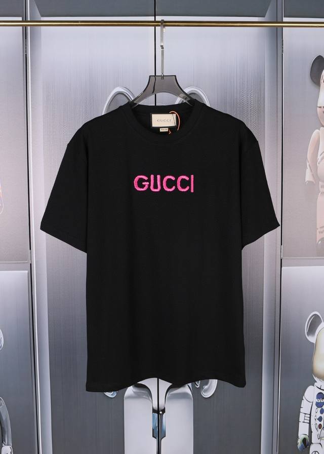 特价 不退不换 春夏Gucci古驰绣花短袖T恤 码数：S M L Xl 颜色：黑色 白色 黑色:S20.M15.L18.Xl13 白色:S15.M15.L20.