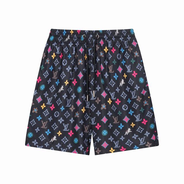 特价福利: 不退不换Louls Vultton 路易沙滩裤，码数齐全，看好下手 码数：S M L Xl Xxl 颜色：黑花