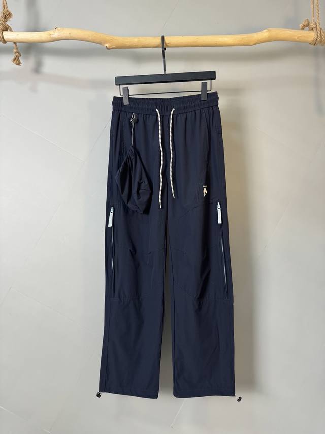 Descente 迪桑特 2025Ss春夏新款新款男士工装休闲裤、商务休闲款！！重在面料！婴儿肌肤般的柔滑！！客供定织料，入手便知极具柔滑面料，手感柔软亲肤，上