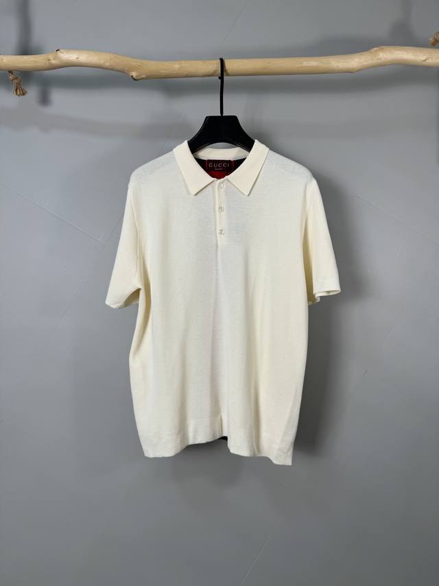Guccl古驰 25Ss夏季新品舒适透气短袖翻领T恤Polo衫 后副经典条纹拼色 墨绿色双杠包覆红色粗杠 殿堂级品鉴奢华臻物牛货来袭 重新诠释经典元素的同时 叠