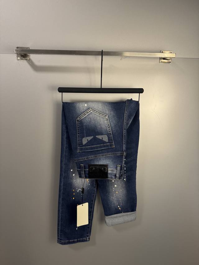 高品质 隔天到货 Fendi 芬迪 男士丹宁牛仔裤，官宣画册海报穿搭款！ 客供高级进口的丹宁原色面料，特选日本冈山纯正13Oz 盎司牛仔布料，重磅环保植物酵素水