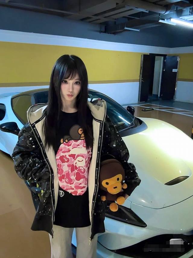 00102款Bape Ss25 Abc Camo系列 猿人头猩猩图案字母印花袖口徽标迷彩短袖T恤 男女同款 码数Smlxlxxl 白粉，黑粉