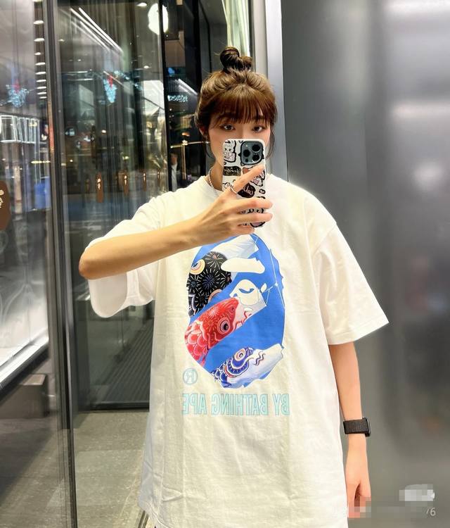 001109款Bape Ss25 鲤鱼印花图案百搭短袖T恤 男女同款 码数Smlxlxxl 黑色白色