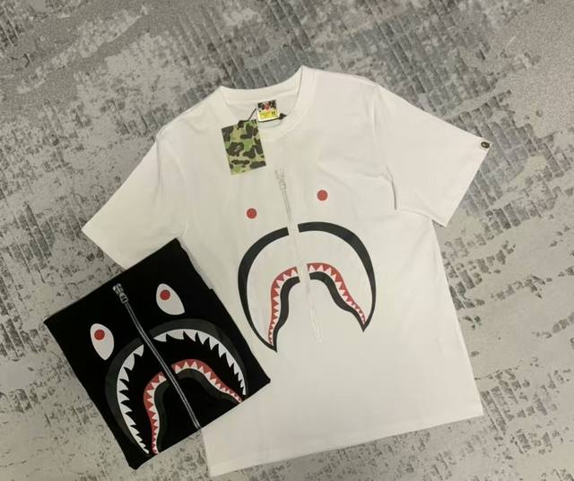 001038款Bape鲨鱼嘴印花短袖T恤 男女同款 码数Smlxlxxl 黑色白色