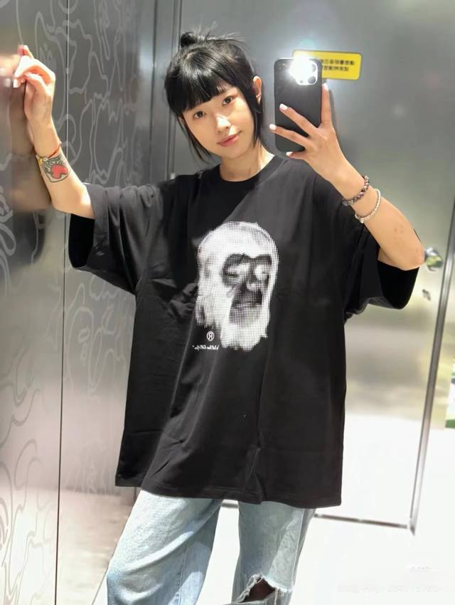 001020款A Bathing Ape Ss24 像素猿人图案短袖T恤 男女同款 码数Smlxlxxl 白色黑色