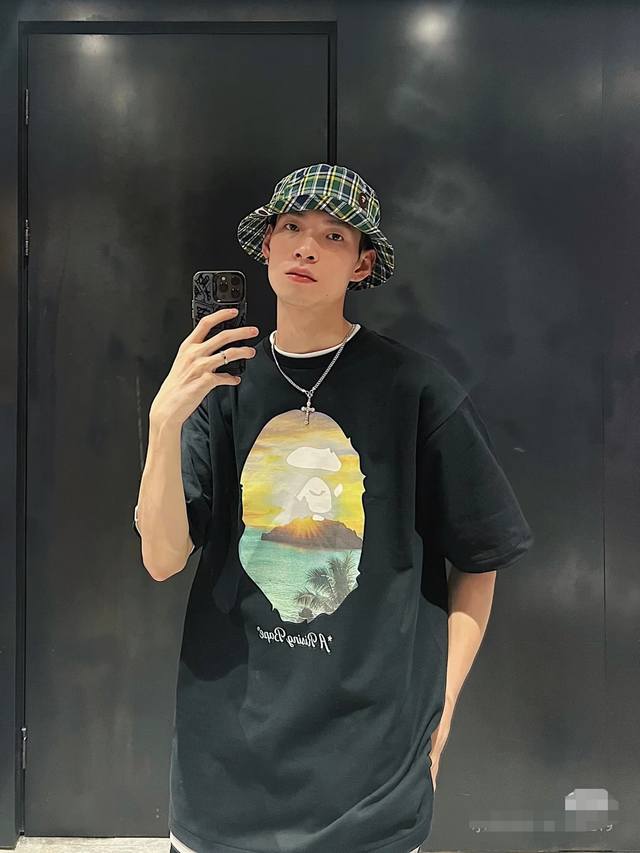 00109款A Bathing Ape Ss24 宽松迈阿密日出图案印花圆领短袖T恤 男女同款 码数Smlxlxxl 黑色，白色
