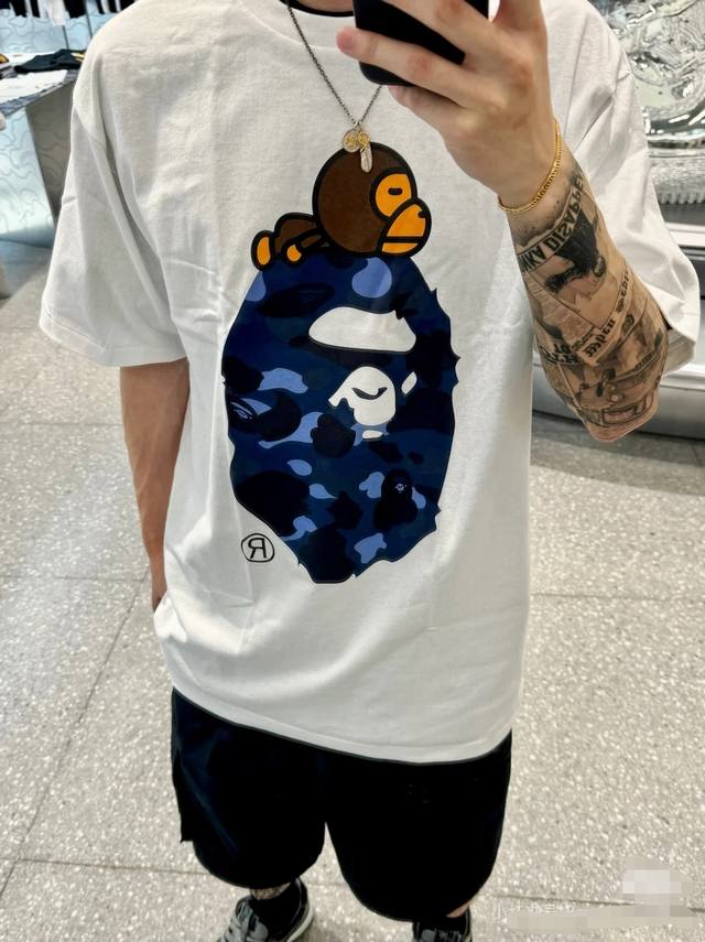 00179款Bape Fw22 Color Camo Milo On Big Ape Tee 猿人头印花休闲短袖T恤 男女同款 码数Smlxlxxl 黑篮，白蓝