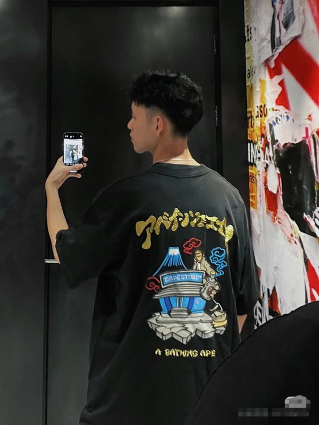 00163款A Bathing Ape Ss24 印花图案短袖T恤 男女同款 码数Smlxlxxl 黑色白色