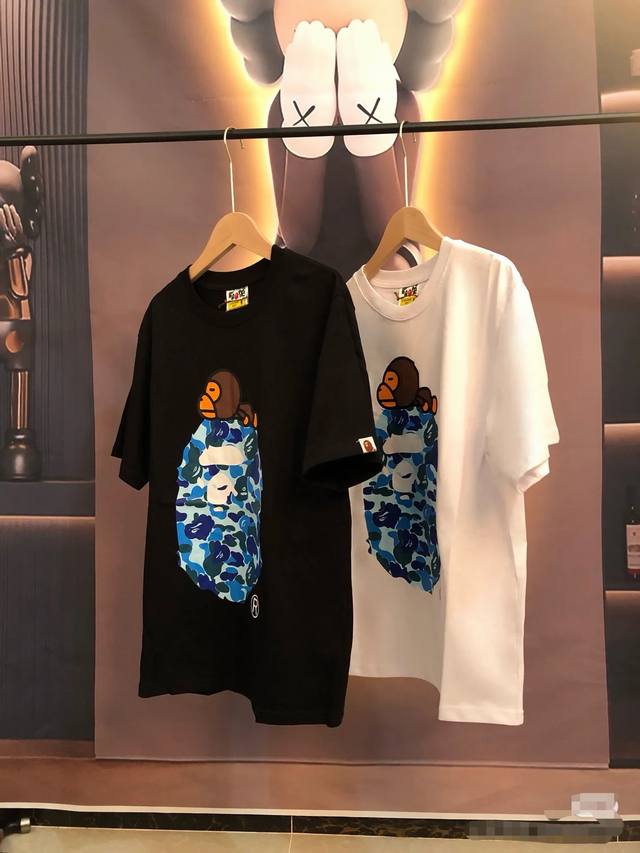 00102款Bape Ss25 Abc Camo系列 猿人头猩猩图案字母印花袖口徽标迷彩短袖T恤 男女同款 码数Smlxlxxl 白蓝，黑蓝