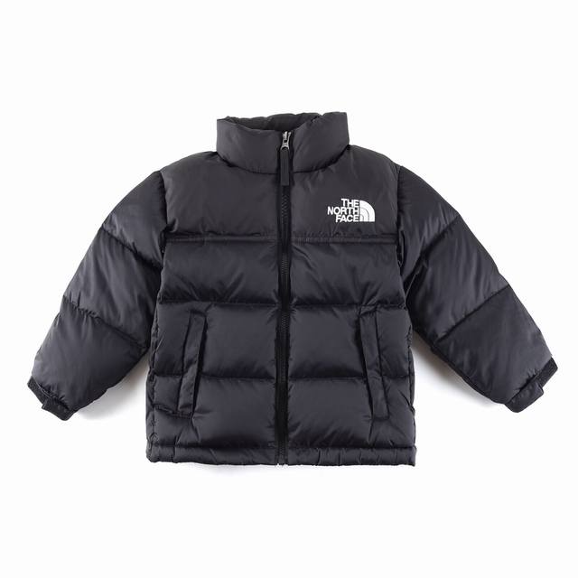 款号D02 黑色 The North Face 北面童装轻薄羽绒服 潮孩必备 比大鹅童装更时尚。 极高性价比的一款童装羽绒服，羽绒采用国标50绒 继承了成人版的