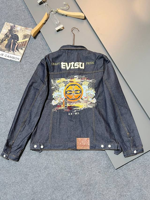 注→ 区别市场垃圾货 广州高版本对版对色 Evisu 双狛犬刺绣牛仔夹克外套 秋季 男款 牛仔蓝 工艺：万针刺绣 尺码：S-2Xl码