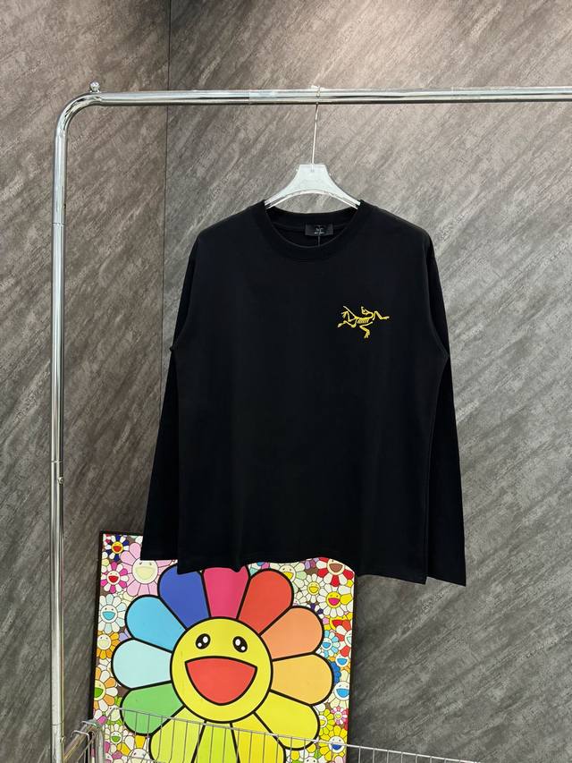 款号：Y3 始祖鸟棋盘格骨架鸟印花长T 官网Zp对版经典纯棉长 T 面料：300克32支280克纯棉面料 螺纹加密同缸同色 颜色一致 放心入手 做工细节做到极致