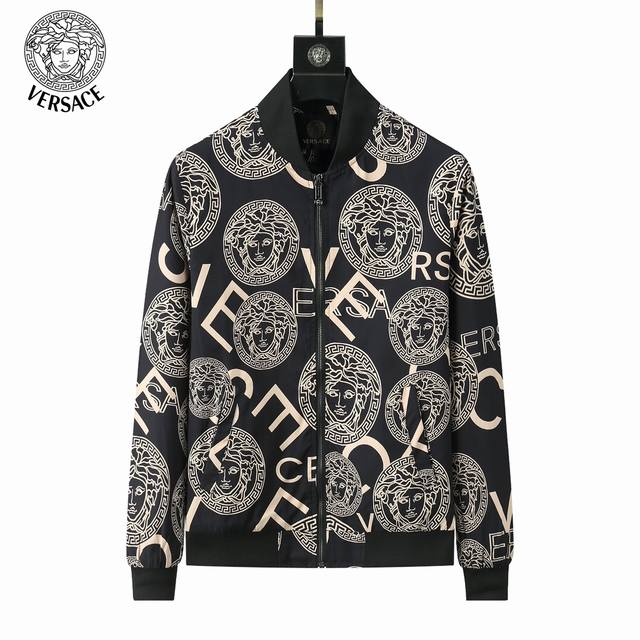 Versace 范思哲 ..殿堂级奢侈品顶级风衣满足您对品质的苛刻要求专柜原单中厚款简约时尚从容百搭大气优雅不起皱快速复原奢华如新防风防水速干五金洗水唛显眼的品