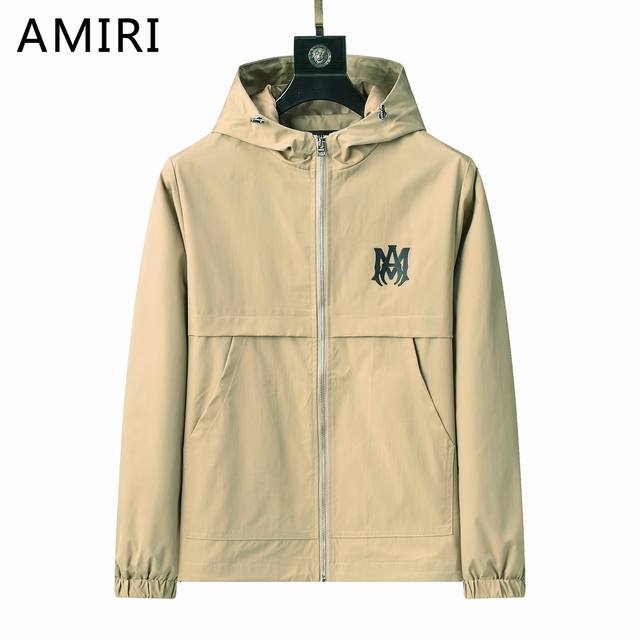 Amiri 殿堂级奢侈品顶级风衣满足您对品质的苛刻要求专柜原单中厚款简约时尚从容百搭大气优雅不起皱快速复原奢华如新防风防水速干五金洗水唛显眼的品牌标志做工细致精
