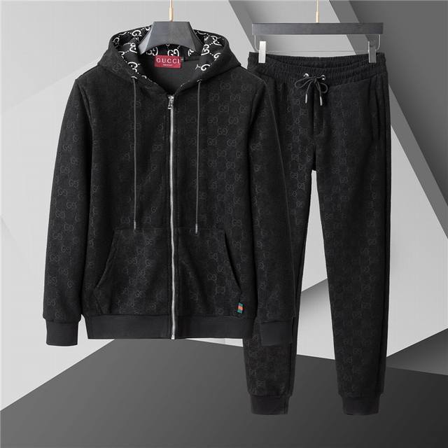 Gucci 古驰 专柜新款居家运动套装 秋冬新品 采用进口客供定制面料 高端的品质 尽显奢华。13112尺码：M-3Xl