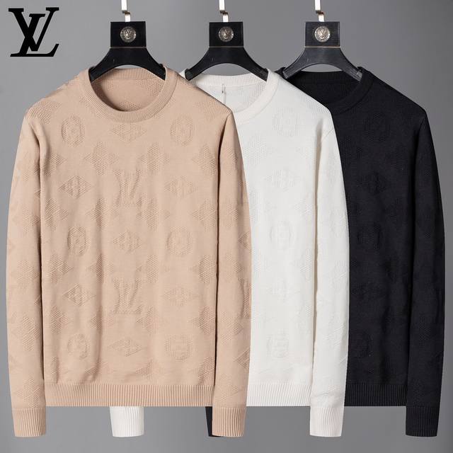 路易威登 Louis Vuitton 专柜款毛衣，独特绣花进口羊毛面料，高密度，保暖性更强，百搭毛衣，版型极好，冲着版型面料也要收的类型！颜色：黑色 白色 卡其