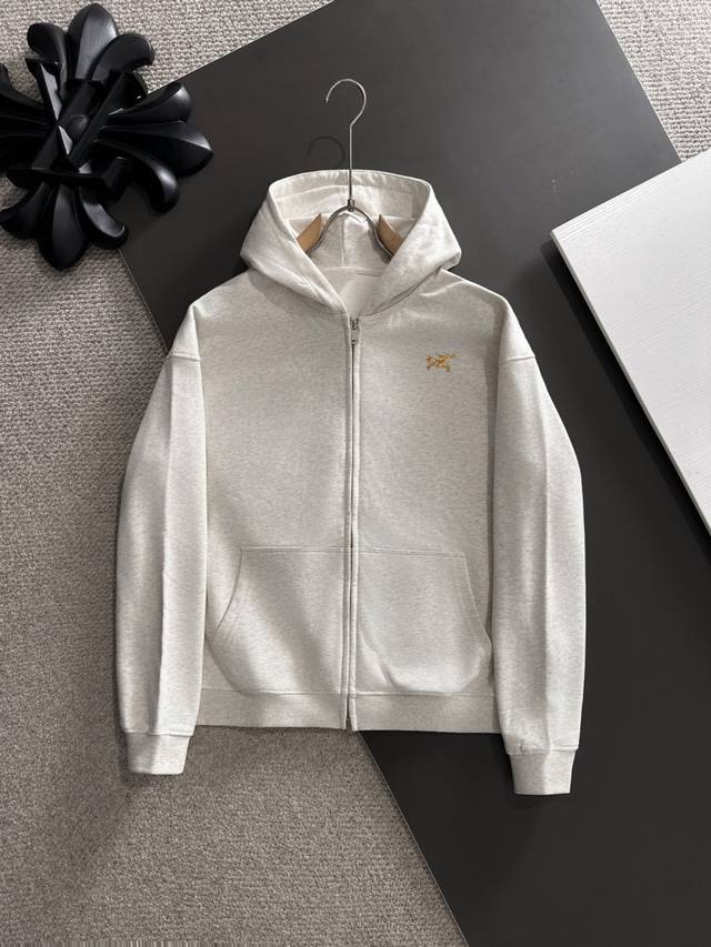 隔天出货 高品质 Arcteryx 始祖鸟 独家首发25Ss秋冬新款翻领双拉链连帽卫衣外套 众多明星同款 一般小作坊根本复制不了的工艺 不管是材质还是细节还原度