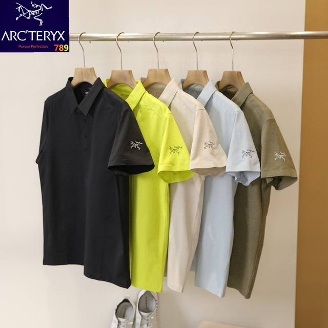 Arc'teryx始祖鸟2025男休閒Polo衫 采用新型面料，郊遊、野營、垂釣、登山、旅行、徒步、自駕游、居家都非常適合。 主要功能：舒適速干透气面料，具有良