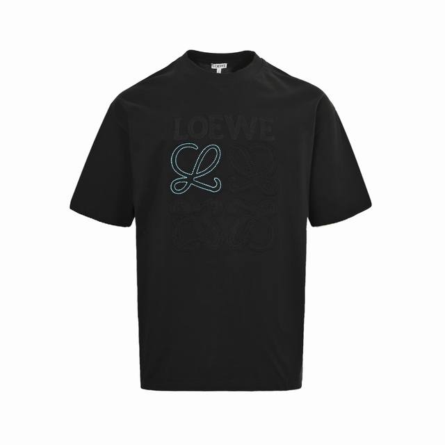 Loewe 罗意威 25Ss 浮雕刺绣贴布短袖 胸前经典双拼色万针刺绣简约字母 贴布镂空大标刺绣多重重工艺 男女同款！ 短袖不在千篇一律的大众脸，而是一定要独特