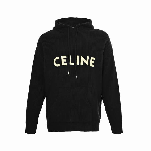 Celine 赛琳 胸前字母连帽针织毛衣 采用定制膨体羊毛绒面料，上身舒适柔软，纹理清晰，激光绣花工艺做字母绣花， 做工复杂繁琐，字母材料采用羊毛超纤定位激光绣