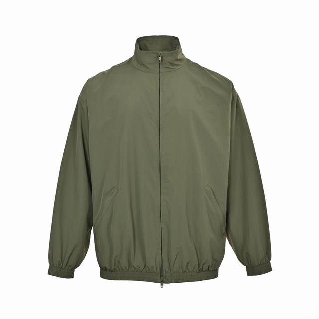 Balenciaga 巴黎世家 25Fw 胶带墨绿冲锋衣夹克外套 轻奢主义 男女日常通勤穿搭必备单品 正确版本 欢迎对比 详细特征 定制消光塔丝隆冲锋衣面料 面