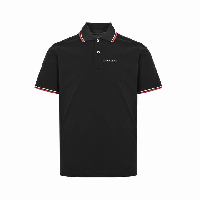 Prada 普拉达 硅胶饰条Polo短袖 胸前经典硅胶皮标字母Logo，典型精准的英式版型裁剪，各年龄段均可驾驭，满足任何日常生活工作场所穿着所需，上身超级舒适