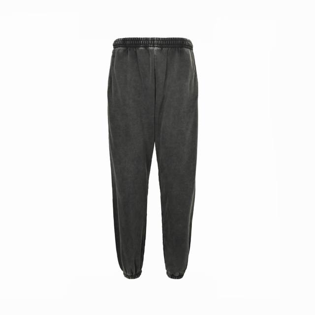 Acne Studios 25Fw 水洗束脚裤长裤 定织380G纯棉针织面料，采用高克重纯棉针织坯布， 通过特殊的酵素洗赋予面料独特的纹理密度与挺括性， 确保裤