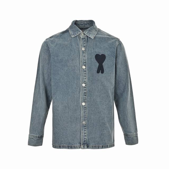 Ami 25Fw 编织爱心刺绣牛仔衬衫外套 Ami Paris 25秋冬新品编织爱心刺绣长袖牛仔宽松休闲翻领外套 钮扣饰有Logo Yp 男女可穿 落肩长款 颜
